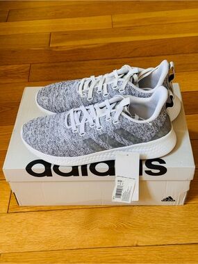 adidas Cloudfoam Women’s Gray and White Knit Sneakers